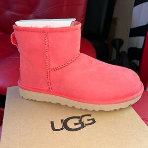 Classic mini Ugg boots